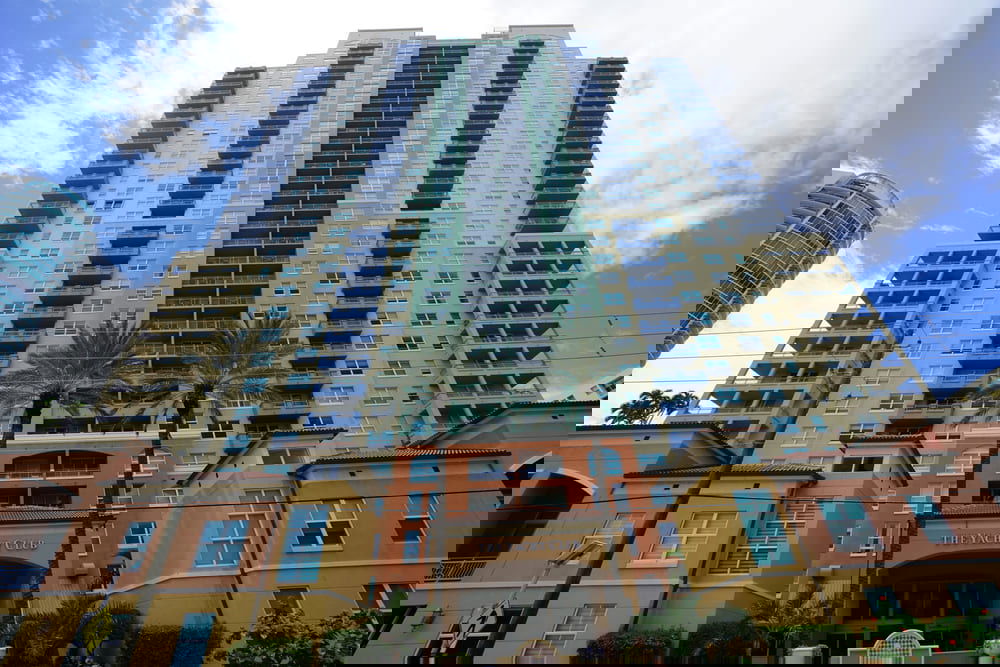 Yacht Club at Portofino condo main photo